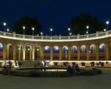 <p>Loggia nocą</p>