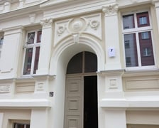 Nowo wyremontowana elewacja ul. Baryckiej 7 we Wrocławiu