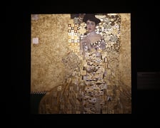 Zdjęcie z wystawy KLIMT – The Immersive Exhibition w hali IASE we Wrocławiu (do 23 lutego 2025)
