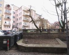 <p>Podw&oacute;rko z centrum przy Psich Budach</p>