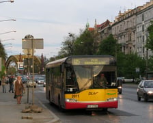 Solaris Urbino 12 #2011 w ruchu liniowym w maju 2008 roku – ul. Marie Curie-Skłodowskiej