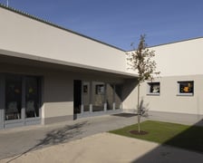Zdjęcie z uroczystego otwarcia żłobka nr 17 przy ul. Sołtysowickiej we Wrocławiu