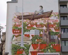Mural "Płynąc przez miasto" przy ul. Gdańskiej