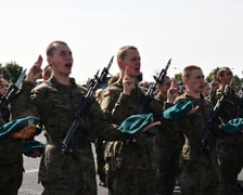 W sobotę 9 sierpnia żołnierze odbywający przeszkolenie w ramach programu Wakacje z Wojskiem złożyli uroczystą przysięgę wojskową na sztandar 10 Wrocławskiej Brygady Łączności