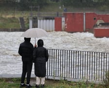<p>Na zdjęciach sceny z września 2024 po ogłoszeniu alarmu przeciwpowodziowego&nbsp;</p>