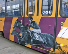 Tramwaj MPK Wrocław promujący Wrocławski Tor Wyścigów Konnych - Partynice