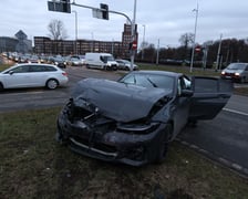 Zderzenie samochodów na pl. Społecznym