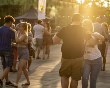 Wrocławska Potańcówka: wrocławianie tanecznie pożegnali wakacje na pl. Wolności [28.08.2022]