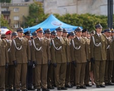 Promocja oficerska na placu Wolności we Wrocławiu