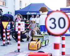 Uroczystość nadania tramwajowi imienia Ryszarda Szurkowskiego, 7 sierpnia 2024, zajezdnia Borek