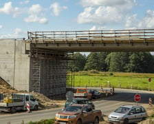Budowa wiaduktu domykającego obwodnicę Leśnicy