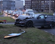 Zderzenie samochodów na pl. Społecznym