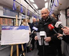 Konferencja MPK Wrocław na temat Torywolucji 2023 w tramwaju na placu Teatralnym