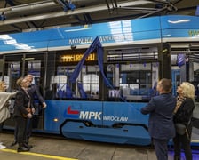 Uroczystość nadania imienia Moniki Jaworskiej tramwajowi wrocławskiego MPK