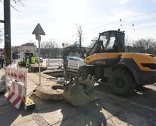 Prace na sieci wodociągowej pod ul. Piotra Skargi