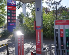 <p>Stacja paliw przy ulicy Długiej</p>