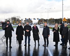 Konferencja prasowa, podczas której prezydent Jacek Sutryk opowiadał o otwieranej trasie.