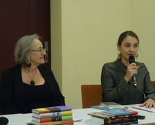 <p>Wrocławskie Targi Dobrych Książek 2024 &ndash;attache ds. kultury Ambasady Republiki Litewskiej &ndash; Ana Kočegarova-Maj, obok Anna Morawiecka, dyrektor Wrocławskich Targ&oacute;w Dobrych Książek</p>