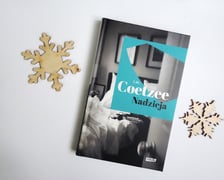 <p>J.M.Coetzee, &bdquo;Nadzieja&rdquo;, przekład Aga Zano, Społeczny Instytut Wydawniczy Znak 2025</p>
