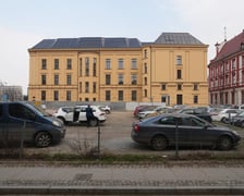 <p>Parking naprzeciwko siedziby Zakładu Narodowego im. Ossolińskich, tu powstanie Muzeum Książąt Lubomirskich</p>