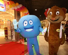 6 grudnia 2022 r. otwarto drogerię dm w centrum handlowym Marino we Wrocławiu