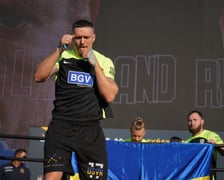 Oleksandr Usyk i Daniel Dubois podczas treningu na placu Wolności we Wrocławiu. Mistrzowska walka i wielka bokserska gala już w sobotę na Tarczyński Arena