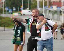 Kibice w drodze na mecz