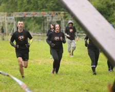 <p>Uczestnicy Survival Race Wrocław 2025</p>