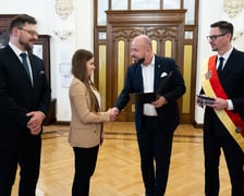 <p>Rozdanie nagr&oacute;d dla laureat&oacute;w konkursu Wrocławska Magnolia 14 lutego gabinet prezydenta Wroclawia</p>