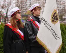 Uroczystość pod pomnikiem Martyrologii Profesorów Lwowskich
