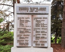 Uroczystość pod pomnikiem Martyrologii Profesorów Lwowskich