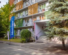 Modernizacja domu studenckiego Bliźniak. Zdjęcia budynku i wnętrz przed rozpoczęciem remontu