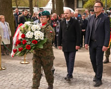 Uroczystości pod Pomnikiem Ofiar Zbrodni Katyńskiej we Wrocławiu