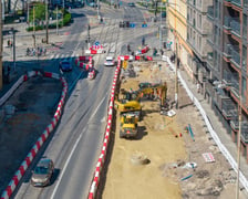 <p>Budowa węzła Drobnera-Dubois. Zdjęcie z 22 kwietnia 2026. Spojrzenie na ulicę Dubois&nbsp;</p>