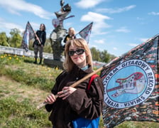 Otwarcie 24. Gitarowego Rekordu Świata. Na zdjęciu przystrojona figura Powodzianki na mostach Uniwersyteckich