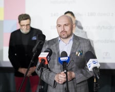 Konferencja prasowa przedstawiająca projekt "Wsparcie nie tylko na starcie", która odbyła się w siedzibie Fundacji ZOBACZ MNIE 12 maja 2026 roku