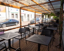 Ogródek restauracji Kotlet Schabowy 2.0 pod Nasypem.