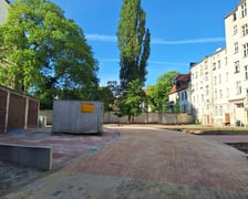 Podwórko Prusa-Poniatowskiego-Oleśnicka-Żeromskiego w trakcie prac