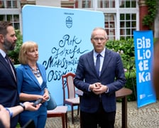 Podpisanie umowy między Zakładem Narodowym im. Ossolińskich i Miejską Biblioteką Publiczną we Wrocławiu