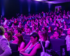 Uczestnicy debaty "Wojna i pokój" rozpoczynającej Kongres i Festiwal Psychologiczny Re_Mind.