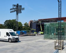 Budowa sceny na Placu Wolności, 29 czerwca 2026 r.