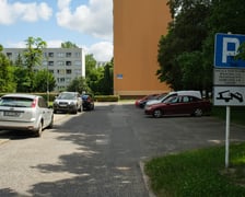 Sprawdziliśmy, jak wygląda sytuacja parkingowa na Gądowie miesiąc po wprowadzeniu płatnego parkowania przy Magnolii