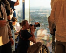<p>Taras widokowy Sky Tower w dniu głębokiego zaćmienia Słońca, 13 sierpnia 2026</p>