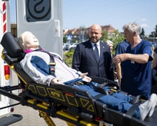 Świetnie wyposażony ambulans Shock Team został przekazany lekarzom z Uniwersyteckiego Szpitala Klinicznego