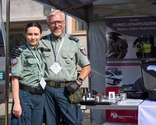 Miasteczko naukowe na placu Solnym na inaugurację 29. Dolnośląskiego Festiwalu Naukowego