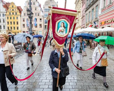 Procesja z relikwiami św. Doroty i św. Stanisława przeszła ulicami Wrocławia, 20.09.2026 r.