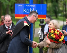 Uroczystość nadania imienia Andrzeja Kobla skwerowi w Leśnicy