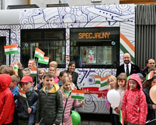 Uroczyste nadanie jednemu z wrocławskich tramwajów imienia Dobrego Maharadży Navanagaru