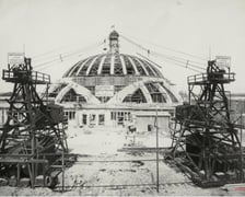 Hala Stulecia na archiwalnych zdjęciach: w czasie budowy i kilka miesięcy po jej oficjalnym otwarciu