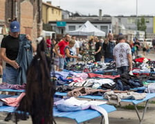 Targowisko na Młynie Sułkowice we Wrocławiu w każdą niedzielę przyciąga tłumy kupujących i sprzedających